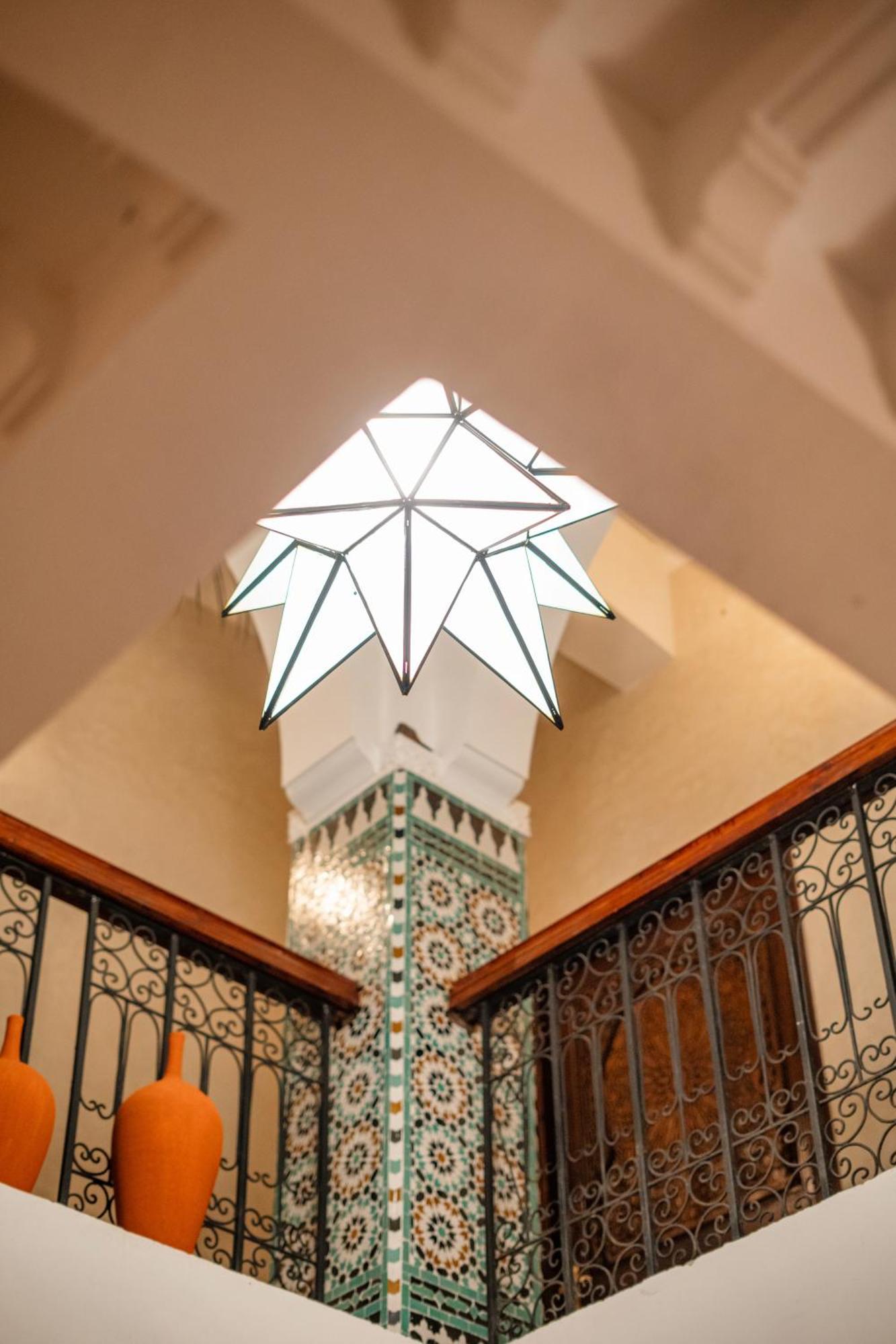 Riad Prive Dar L'Etoile - Jacuzzi Piscine & Petit Dej Inclus Marrakesh Extérieur photo